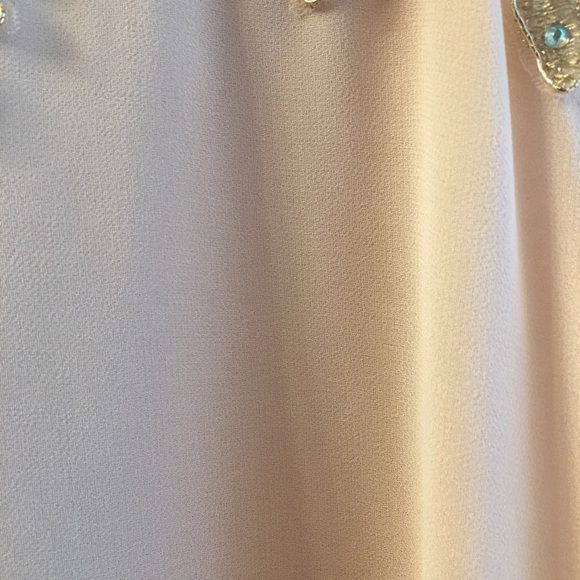 Gorgeous peach sleeveless beaded gown - Picture 5 of 8